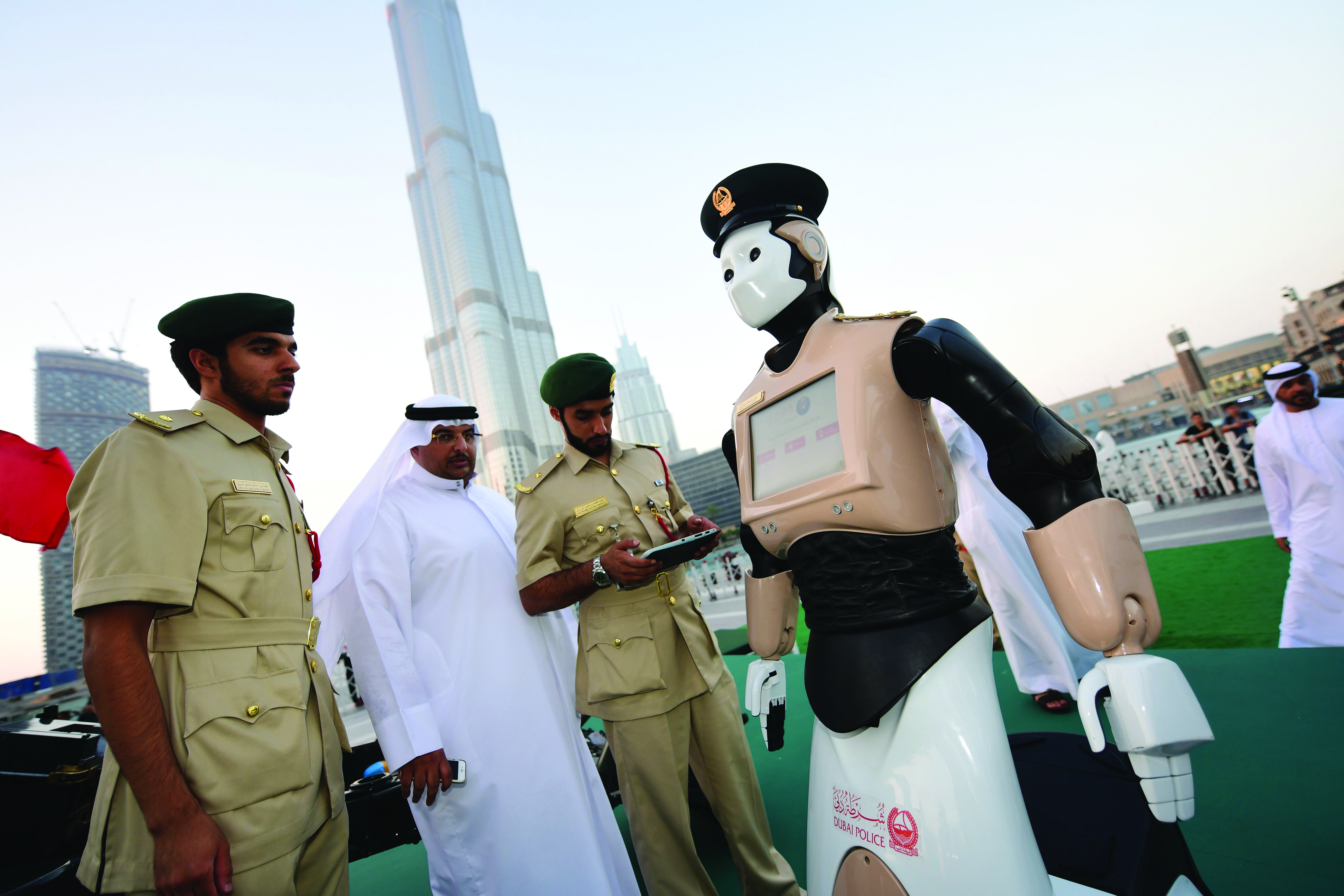 UAE-DUBAI-POLICE-ROBOT - Police Chief